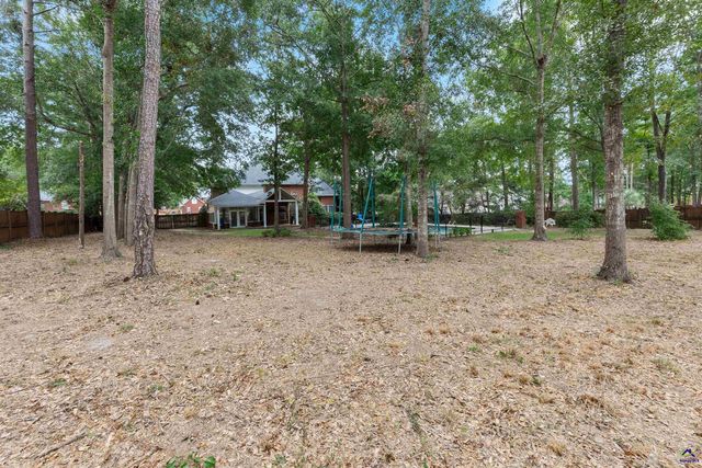 110 Glenda Drive, Bonaire, GA 31005