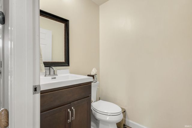 10478 Jefferson Road, Osceola, IN 46561