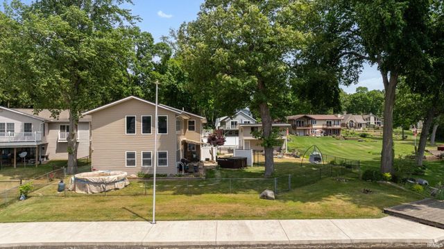 10478 Jefferson Road, Osceola, IN 46561