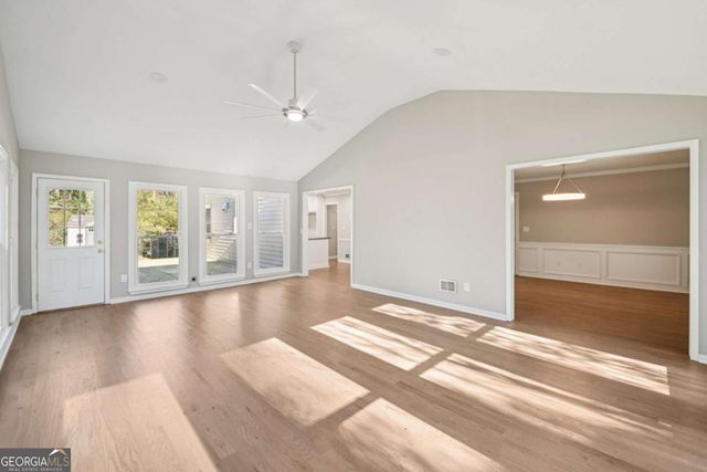 4658 Robie Road SW, Lilburn, GA 30047