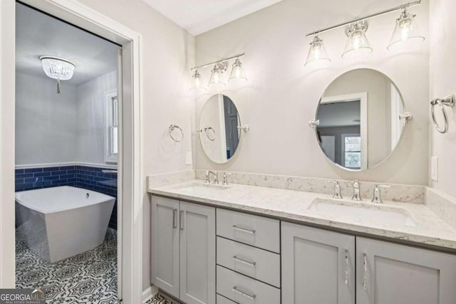 4658 Robie Road SW, Lilburn, GA 30047