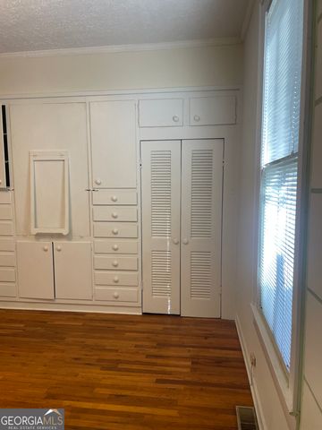 379 West Avenue, Jackson, GA 30233