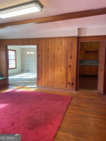 379 West Avenue, Jackson, GA 30233