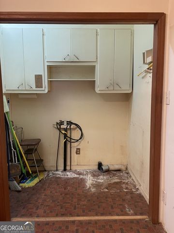 379 West Avenue, Jackson, GA 30233