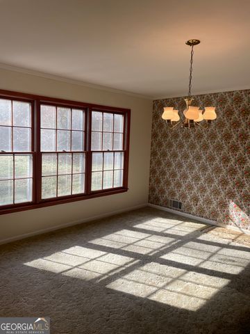 379 West Avenue, Jackson, GA 30233