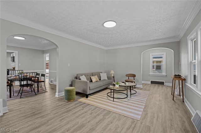 650 S Sunset View Drive, Akron, OH 44320