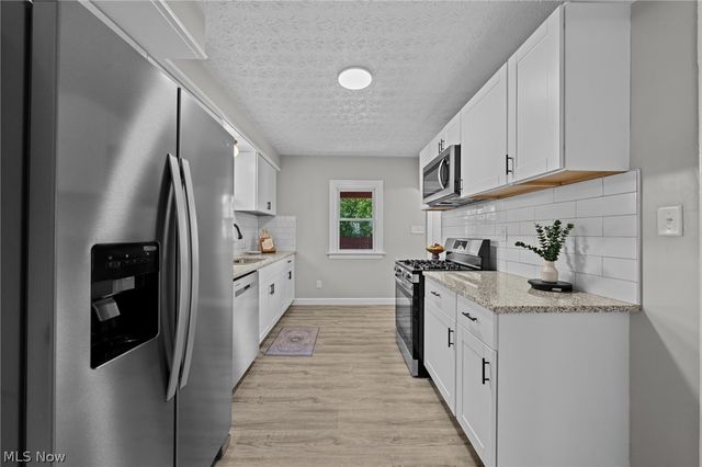 650 S Sunset View Drive, Akron, OH 44320