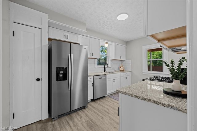 650 S Sunset View Drive, Akron, OH 44320