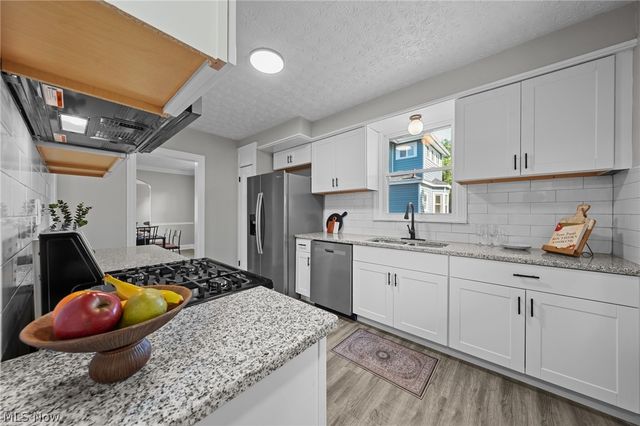 650 S Sunset View Drive, Akron, OH 44320