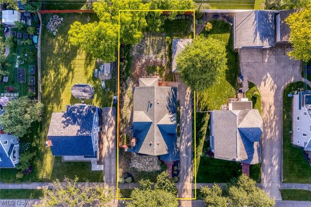650 S Sunset View Drive, Akron, OH 44320