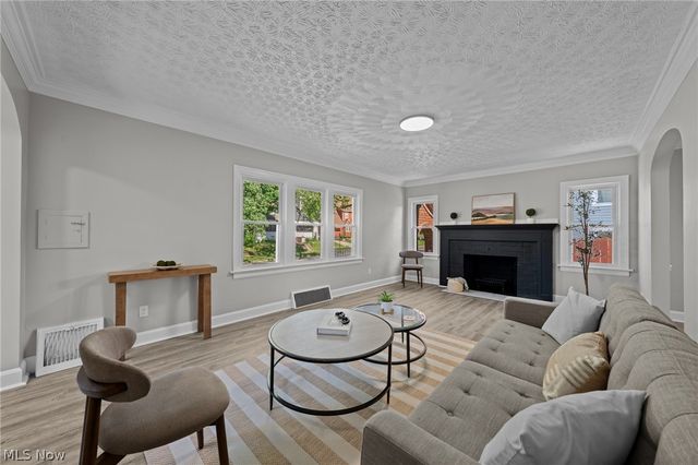 650 S Sunset View Drive, Akron, OH 44320