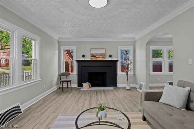 650 S Sunset View Drive, Akron, OH 44320