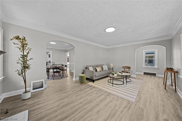 650 S Sunset View Drive, Akron, OH 44320