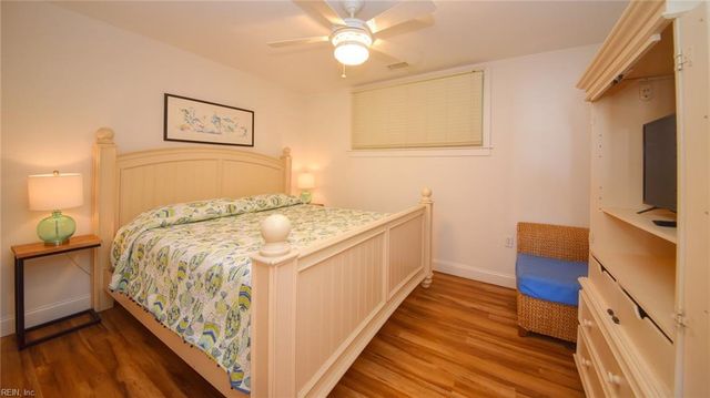 3700 Sandpiper Rd Apt 115, Virginia Beach, VA 23456