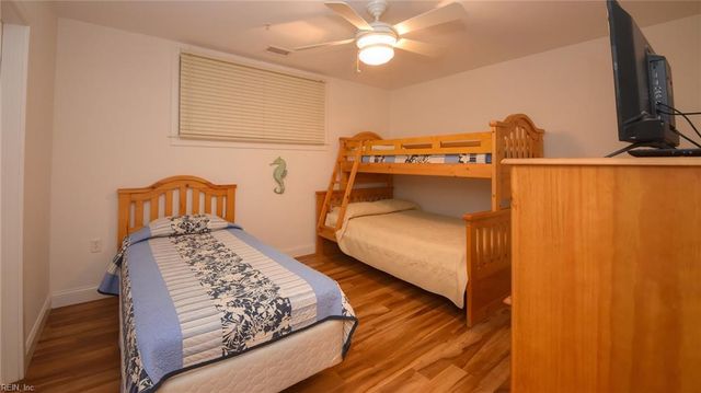 3700 Sandpiper Rd Apt 115, Virginia Beach, VA 23456