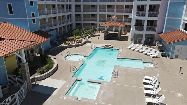 3700 Sandpiper Rd Apt 115, Virginia Beach, VA 23456