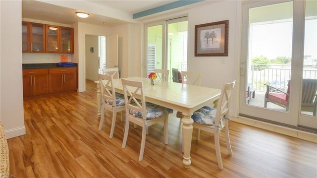 3700 Sandpiper Rd Apt 115, Virginia Beach, VA 23456