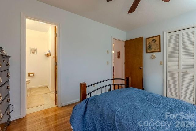 200 Mica Circle, Franklin, NC 28734