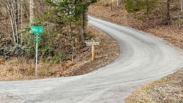 200 Mica Circle, Franklin, NC 28734