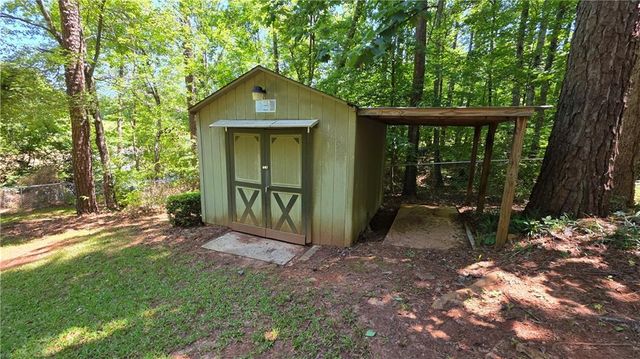 356 Anchor Point Drive, Eatonton, GA 31024