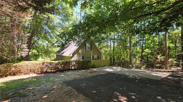 356 Anchor Point Drive, Eatonton, GA 31024