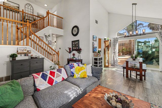 2110 Largo Ct, Discovery Bay, CA 94505