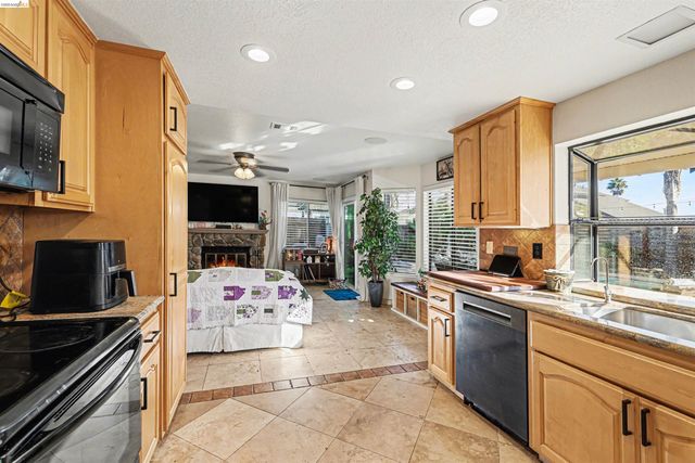 2110 Largo Ct, Discovery Bay, CA 94505