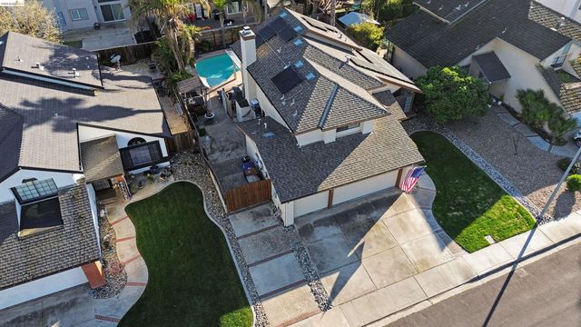 2110 Largo Ct, Discovery Bay, CA 94505