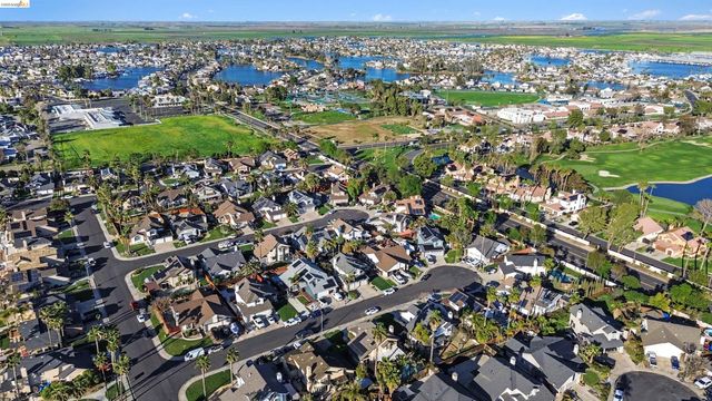 2110 Largo Ct, Discovery Bay, CA 94505