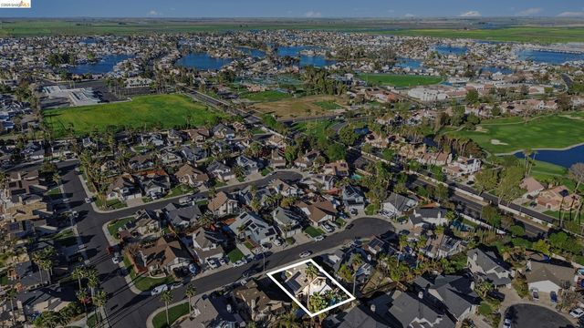 2110 Largo Ct, Discovery Bay, CA 94505