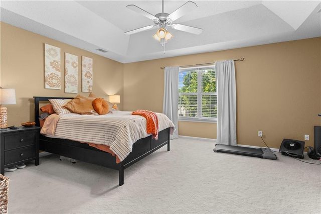 1302 NW Hidden Ridge Circle, Blue Springs, MO 64015