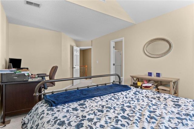 1302 NW Hidden Ridge Circle, Blue Springs, MO 64015