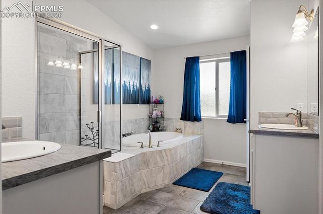 1485 E Ithaca Drive, Pueblo, CO 81007