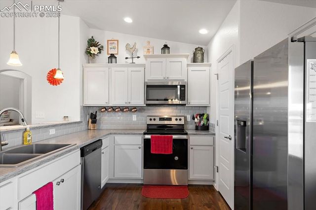 1485 E Ithaca Drive, Pueblo, CO 81007