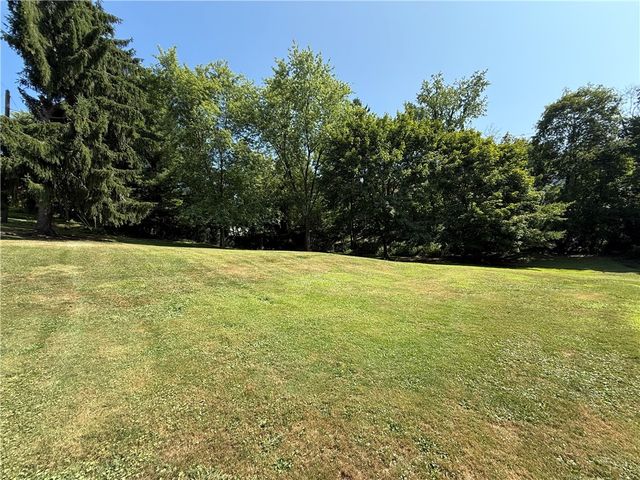 125 Ayers Ave, Twp Of But Se, PA 16001