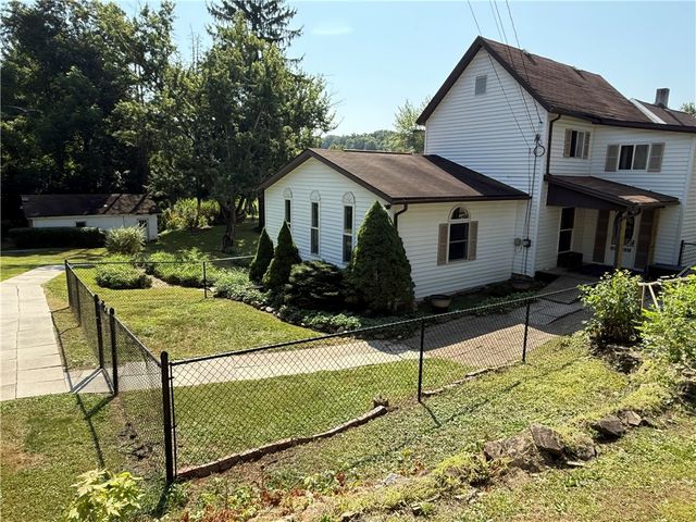 125 Ayers Ave, Twp Of But Se, PA 16001