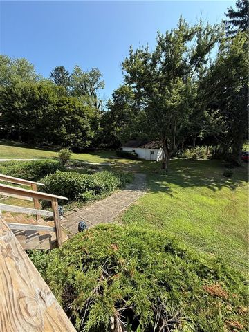 125 Ayers Ave, Twp Of But Se, PA 16001