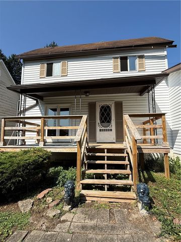 125 Ayers Ave, Twp Of But Se, PA 16001