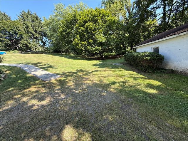 125 Ayers Ave, Twp Of But Se, PA 16001