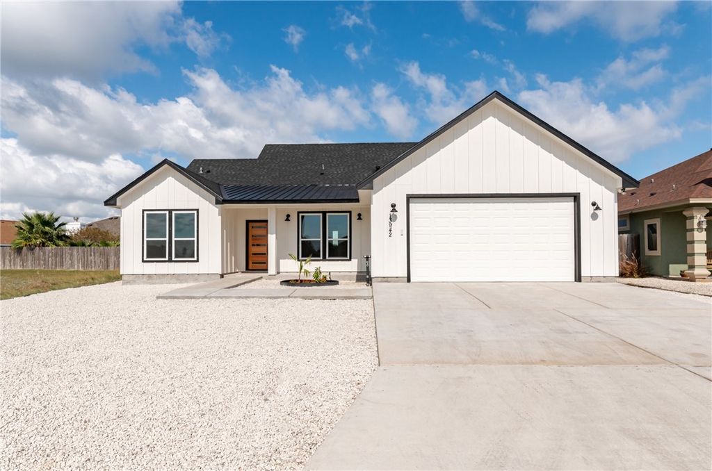 13942 Ketch St, Corpus Christi, TX 78418
