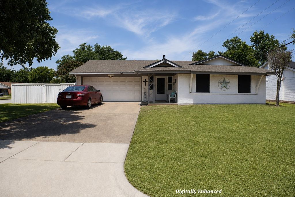 4732 Darla Drive, Fort Worth, TX 76132 — exterior