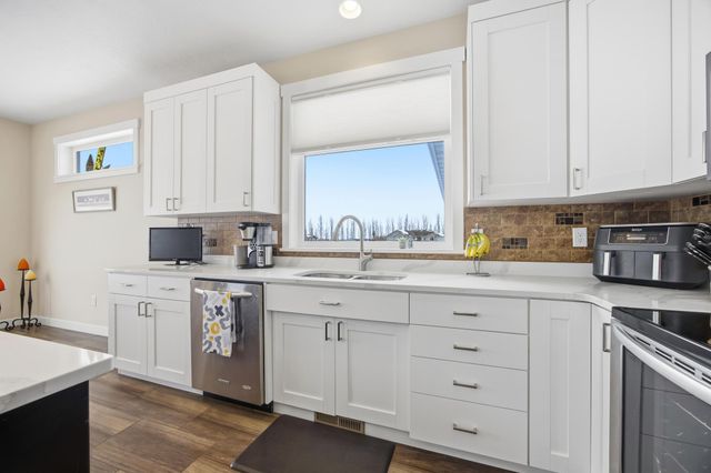 7179 37th Street N, Moorhead, MN 56560