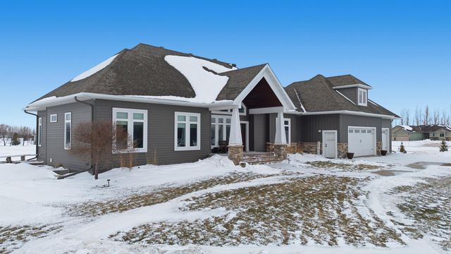 7179 37th Street N, Moorhead, MN 56560