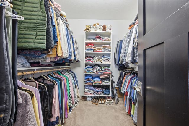 7179 37th Street N, Moorhead, MN 56560