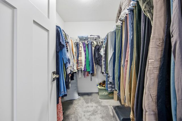 7179 37th Street N, Moorhead, MN 56560