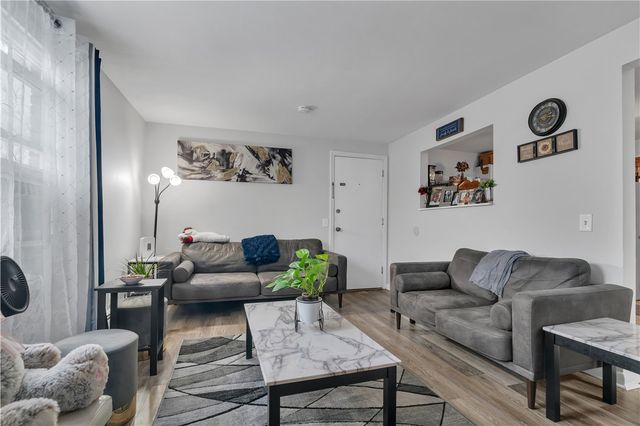 5 GARIBALDI Street 33, North Providence, RI 02911