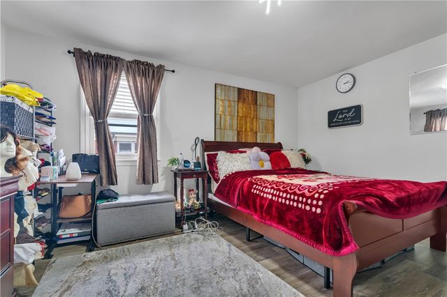 5 GARIBALDI Street 33, North Providence, RI 02911