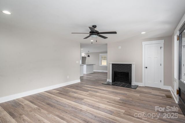 926 Howard Avenue, Gastonia, NC 28054