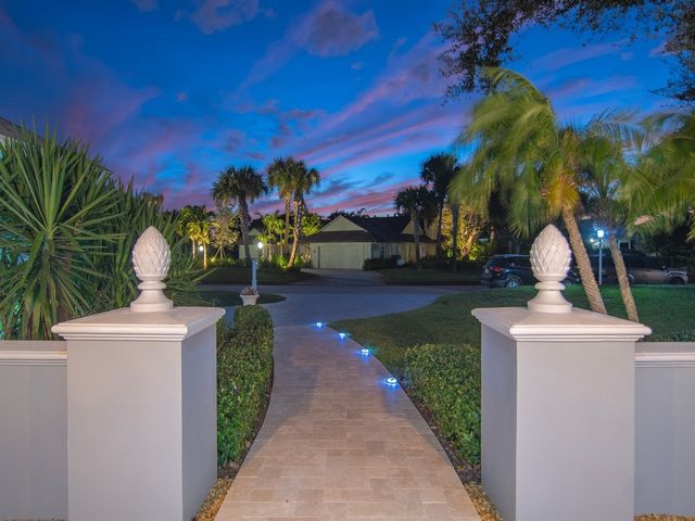 1 Cache Cay Drive, Vero Beach, FL 32963