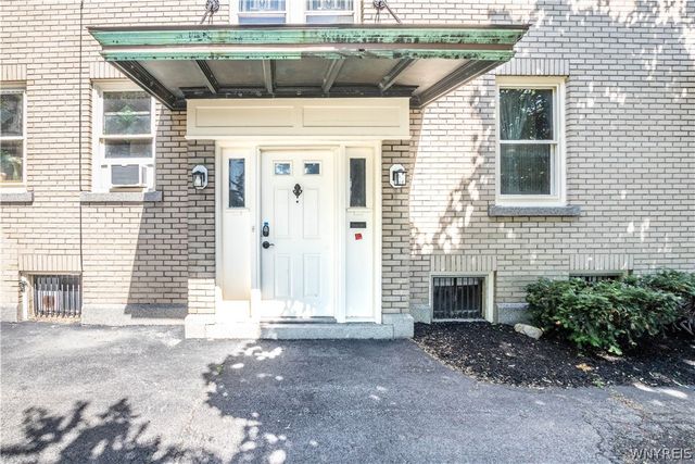 121 West Humboldt Parkway, Buffalo, NY 14214